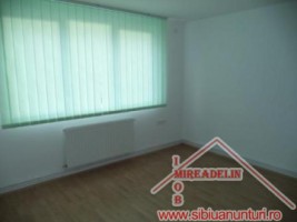 inchiriez-apartament-3-camere-zona-nicolae-iorga-1