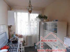 vand-apartament-2-camere-mihai-viteazu-2