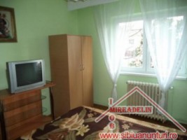 inchiriez-apartament-4-camere-zona-parc-sub-arini-3