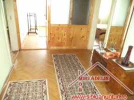 inchiriez-apartament-4-camere-zona-parc-sub-arini-8