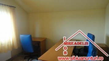 inchiriez-spatiu-birouri-60-mp-selimbar-1