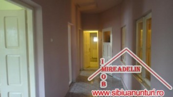 inchiriez-spatiu-birouri-60-mp-selimbar-2