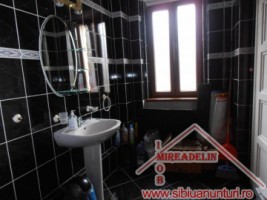 vand-apartament-3-camere-central-6