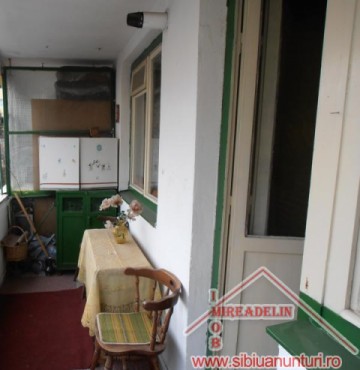vand-apartament-2-camere-zona-mihai-viteazu-4