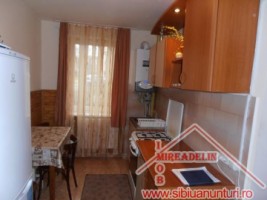 inchiriez-apartament-2-camere-zona-mihai-viteazu-2