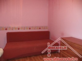 inchiriez-apartament-3-camere-aleea-calarasilor-2