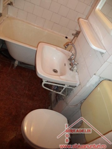 inchiriez-apartament-3-camere-aleea-calarasilor-5