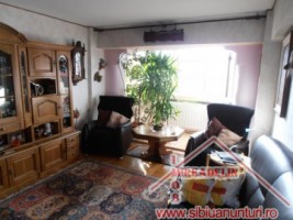 vand-apartament-4-camere-zona-garii