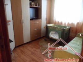 vand-apartament-3-camere-vasile-aaron-2