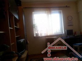 vand-garsoniera-in-zona-broscarie-2