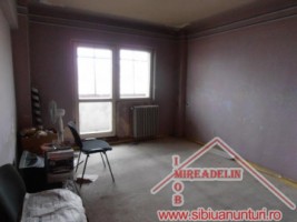 vand-urgent-apartament-2-camere-decomandate-mihai-viteazu-2