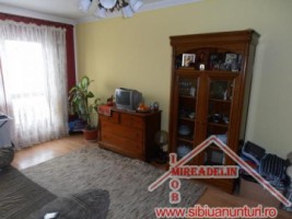inchiriez-apartament-3-camere-calea-dumbravii-1