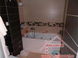 inchiriez-apartament-3-camere-calea-dumbravii-3