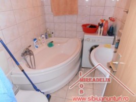 inchiriez-apartament-3-camere-zona-strand-4