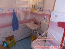 inchiriez-apartament-3-camere-zona-strand-5