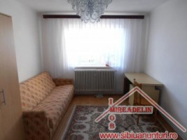 inchiriez-apartament-2-camere-zona-strand-ii-1