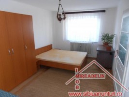 inchiriez-apartament-2-camere-zona-strand-ii-2