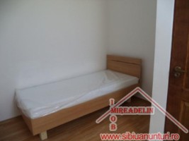 inchiriez-mansarda-3-camere-valea-aurie-2