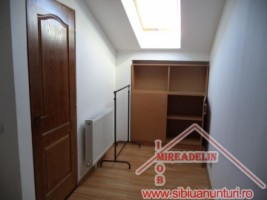 inchiriez-mansarda-3-camere-valea-aurie-3