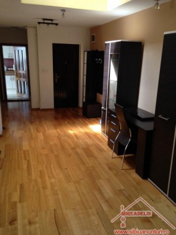 vand-penthouse-de-lux-zona-mihai-viteazu-2