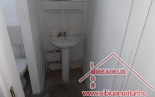 inchiriez-spatiu-comercial-125-mp-zona-garii-5