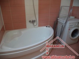 inchiriez-mansarda-3-camere-str-verzariei-3
