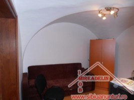 inchiriez-spatiu-birouri-35-mp-zona-ultracentrala-2