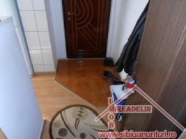 vand-apartament-2-camere-zona-vasile-aaron-5