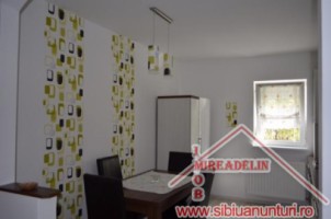 inchiriez-apartament-3-camere-lux-strand-2