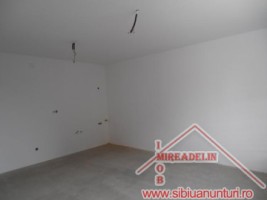 vand-casa-5-camere-zona-garii-5