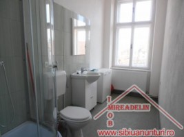 inchiriez-apartament-2-camere-la-casa-central-4