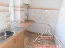 inchiriez-apartament-2-camere-la-casa-central-5