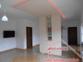 inchiriez-vila-5-camere-pe-zona-trei-stejari-1
