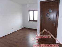 inchiriez-vila-5-camere-pe-zona-trei-stejari-10
