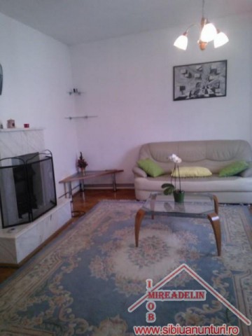 inchiriez-apartament-la-casa-3-camere-central-4