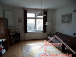 vand-vila-5-camere-in-zona-strazii-lunga-1