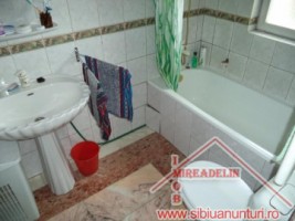 vand-vila-5-camere-in-zona-strazii-lunga-10