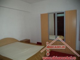 inchiriez-apartament-2-camere-strand-ii-1