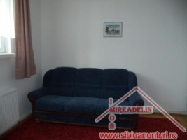 inchiriez-apartament-2-camere-strand-ii-2