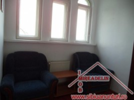 inchiriez-apartament-2-camere-strand-ii-3