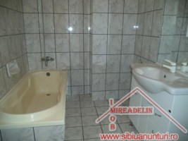 inchiriez-apartament-2-camere-elegant-strand-6