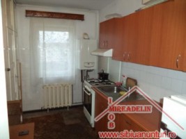 inchiriez-apartament-3-camere-zona-strand-4