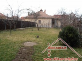 inchiriez-apartament-3-camere-la-vila-sub-arini-8
