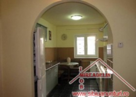 inchiriez-apartament-2-camere-strand-2