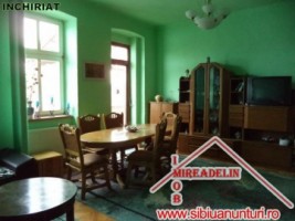 inchiriez-apartament-3-camere-la-casa-central