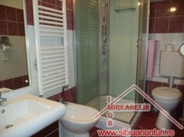 inchiriez-apartament-3-camere-la-casa-central-4