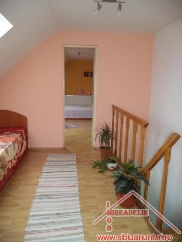 vand-mansarda-4-camere-zona-mihai-viteazu-5
