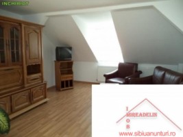 inchiriez-mansarda-3-camere-zona-strand
