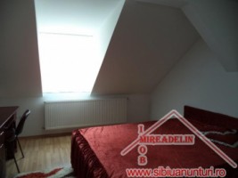 inchiriez-mansarda-3-camere-zona-strand-4