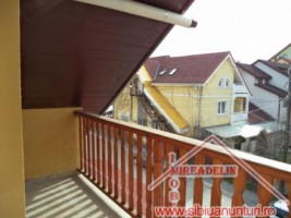 inchiriez-mansarda-3-camere-zona-strand-6